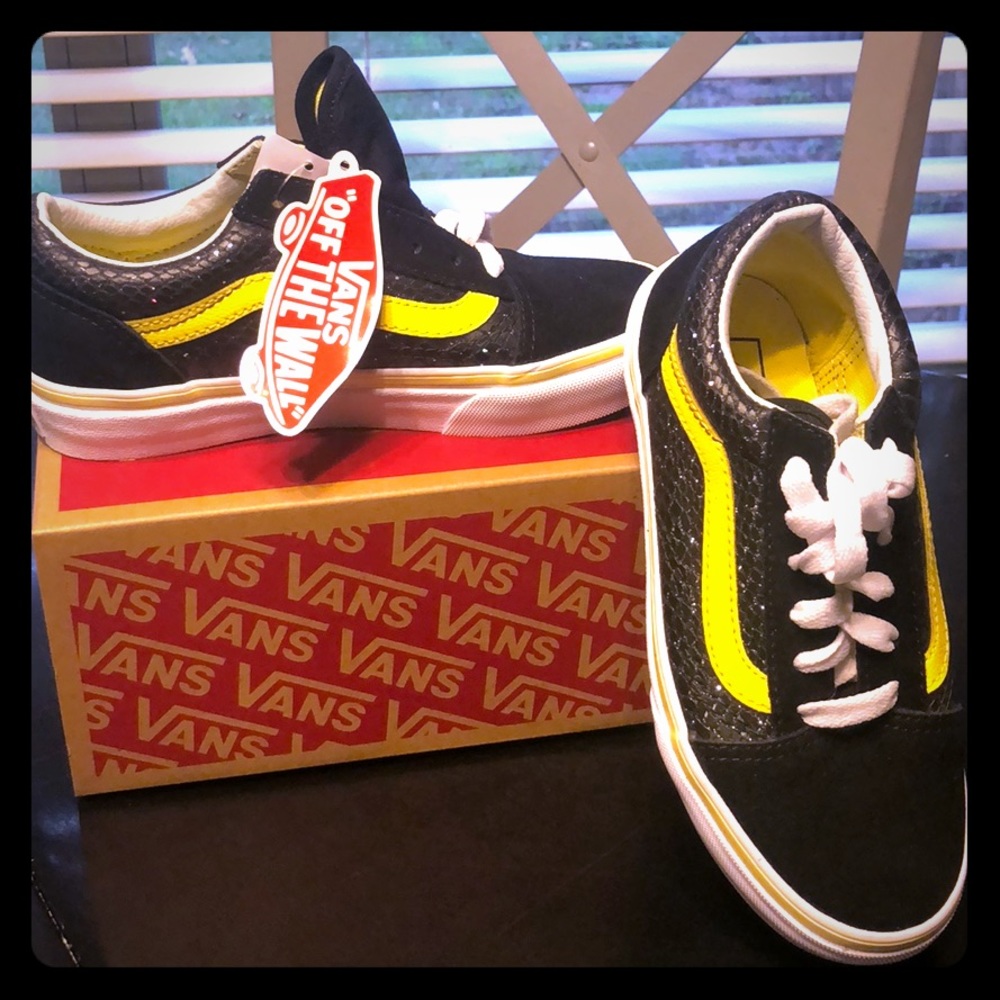 NWT Vans Brand new girls black with yellow stripe
